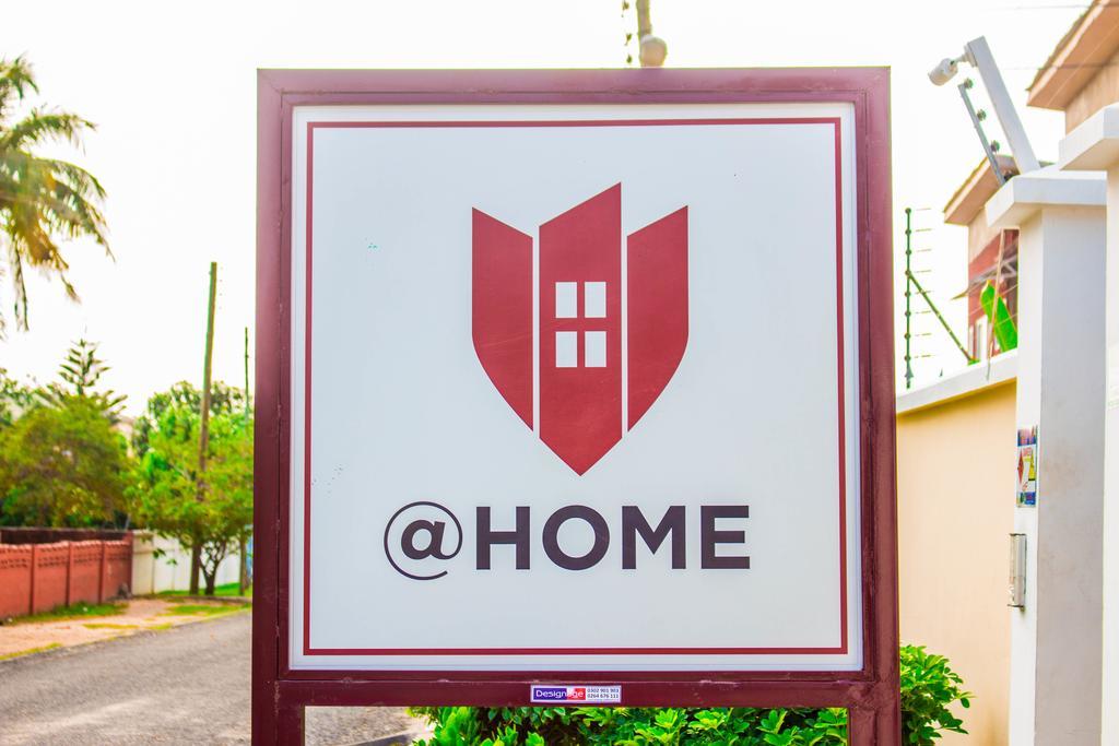 @Home Boutique B&B Hostel And Suite Accra Luaran gambar